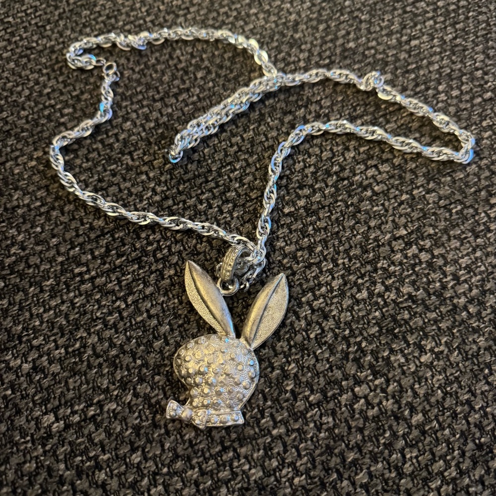 Playboy‎ Bunny Metal Pendant Necklace Silver Tone Textured Y2K Style Chain